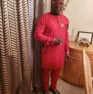 Meet your Posher, Raymond